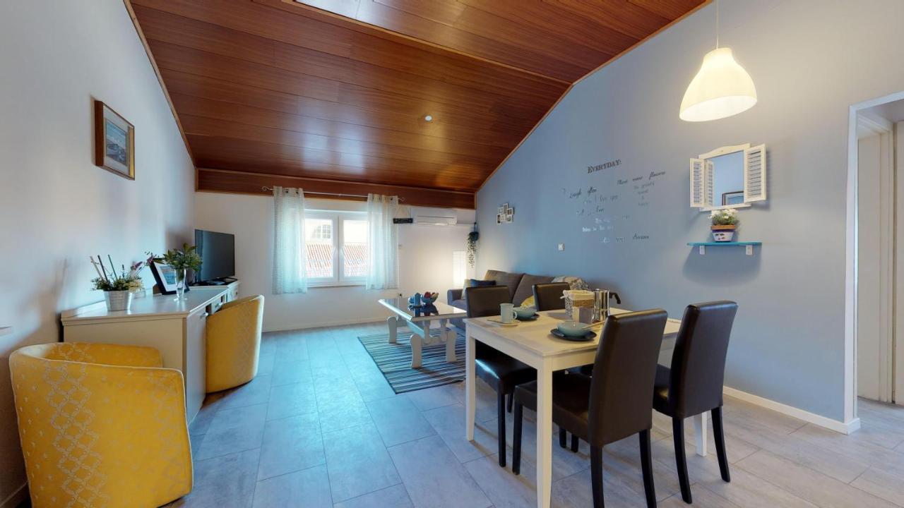 Nina Deluxe Superior 5 Star Apartment, Your Piece Of Heaven By The Sea & Park Novigrad (Istria)