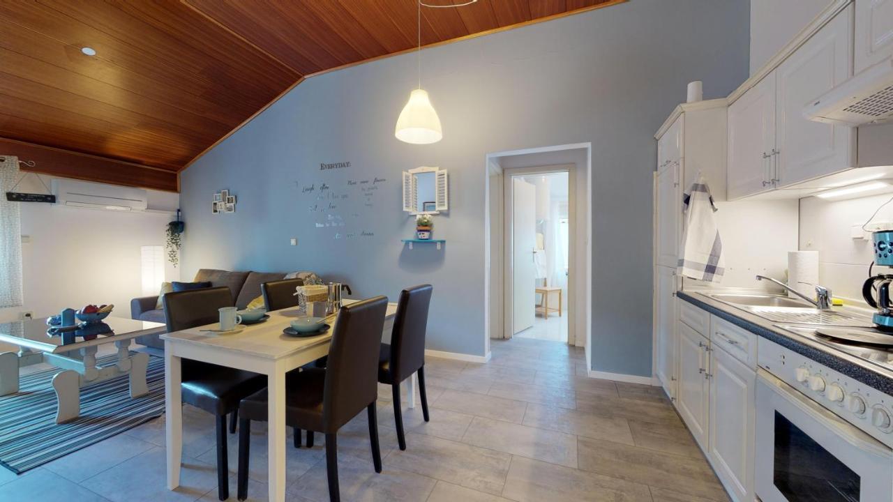 Nina Deluxe Superior 5 Star Apartment, Your Piece Of Heaven By The Sea & Park Apartment Novigrad (Istria)