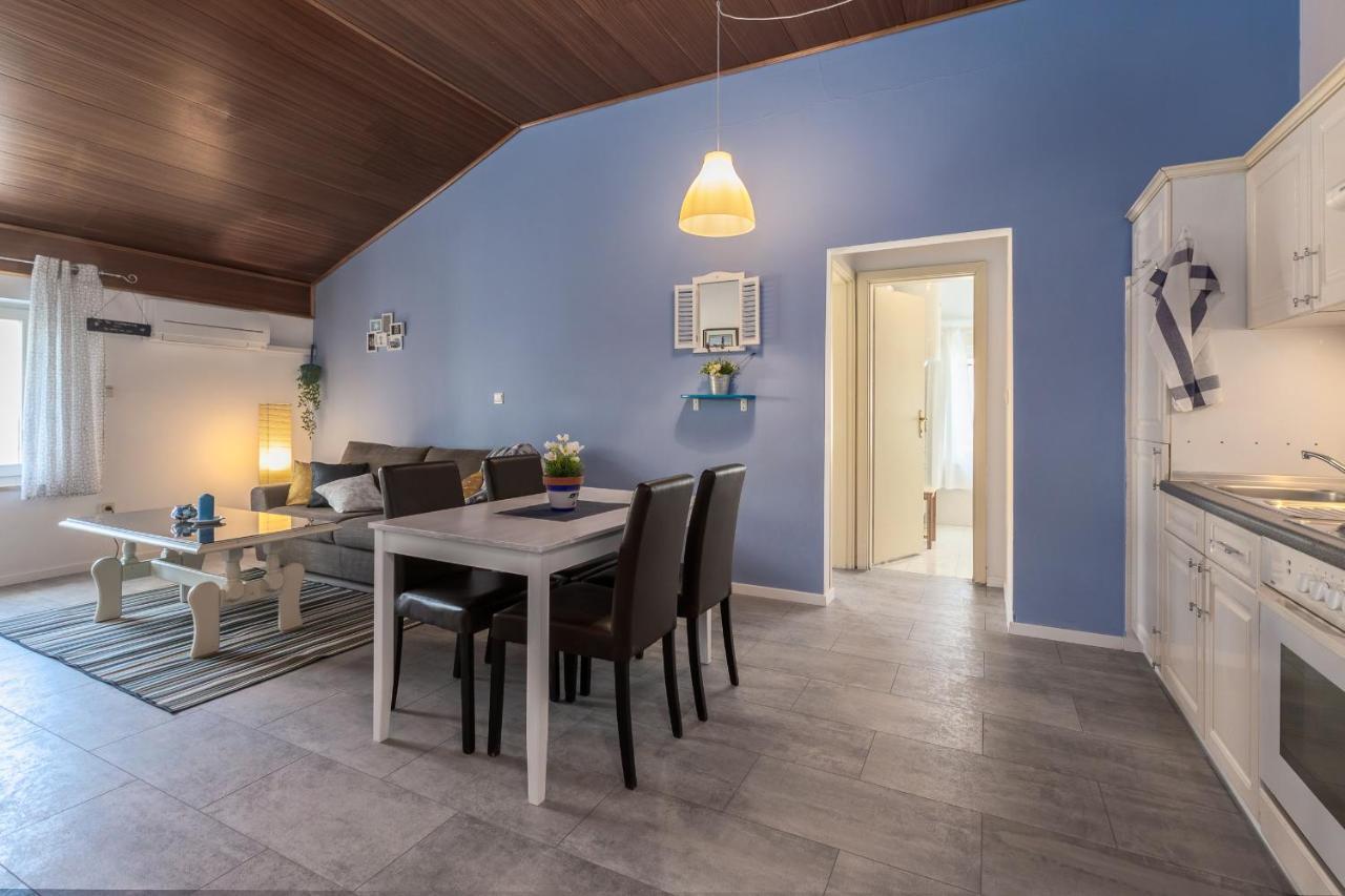 Nina Deluxe Superior 5 Star Apartment, Your Piece Of Heaven By The Sea & Park Novigrad (Istria)